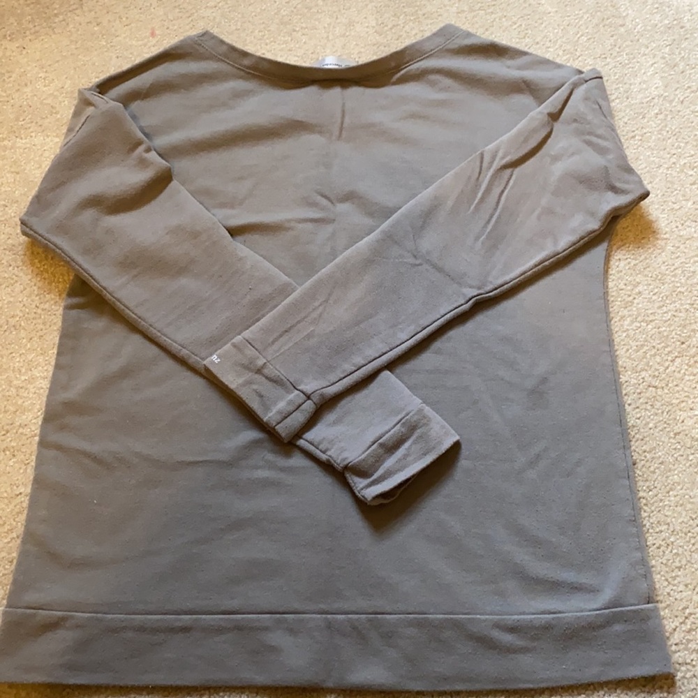 Mercedes-Benz Sweaters - Picture 8 of 12